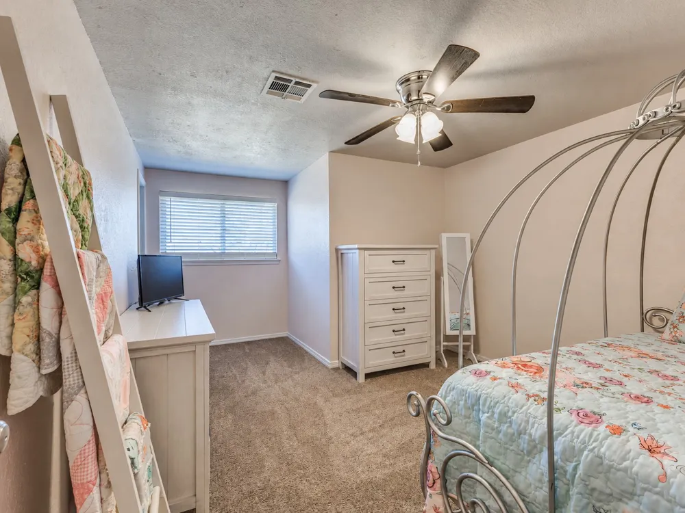 1105 W Delmar Street Broken Arrow, OK 74012