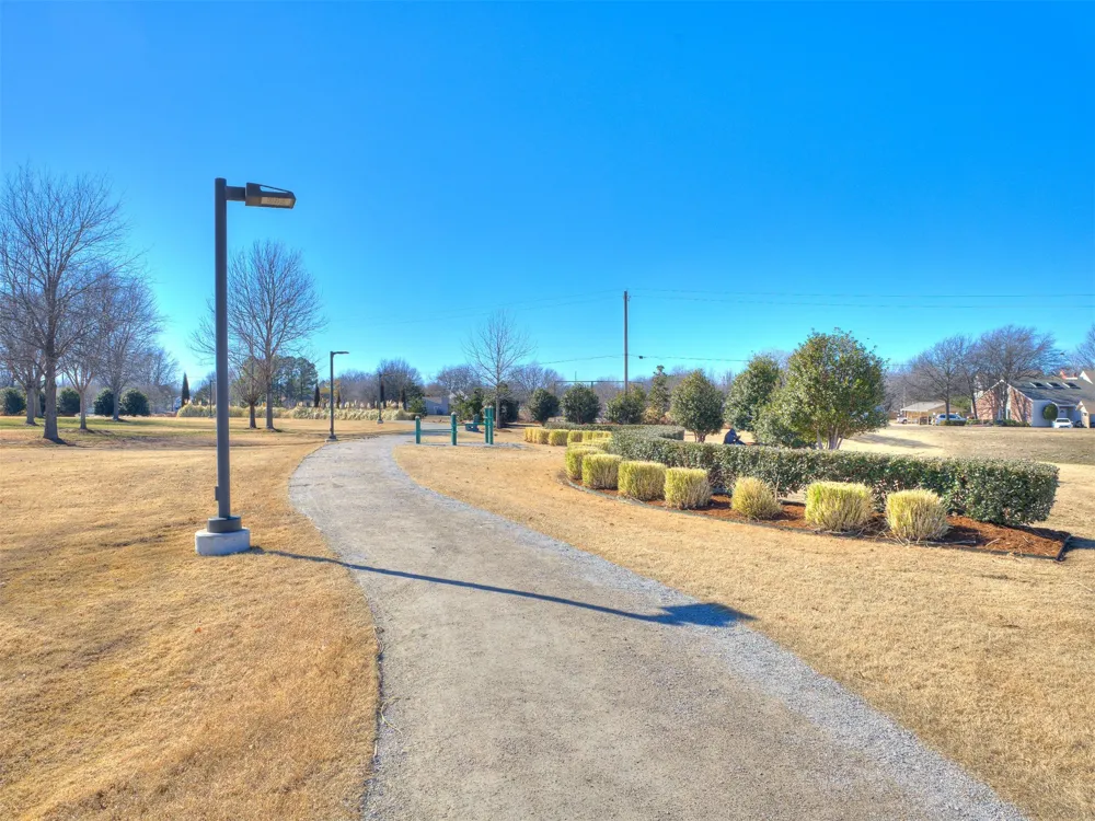 1105 W Delmar Street Broken Arrow, OK 74012