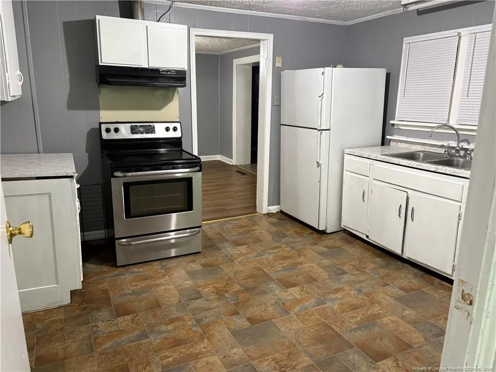 911 Henderson Avenue Fayetteville, NC 28301