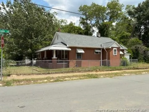 911 Henderson Avenue Fayetteville, NC 28301