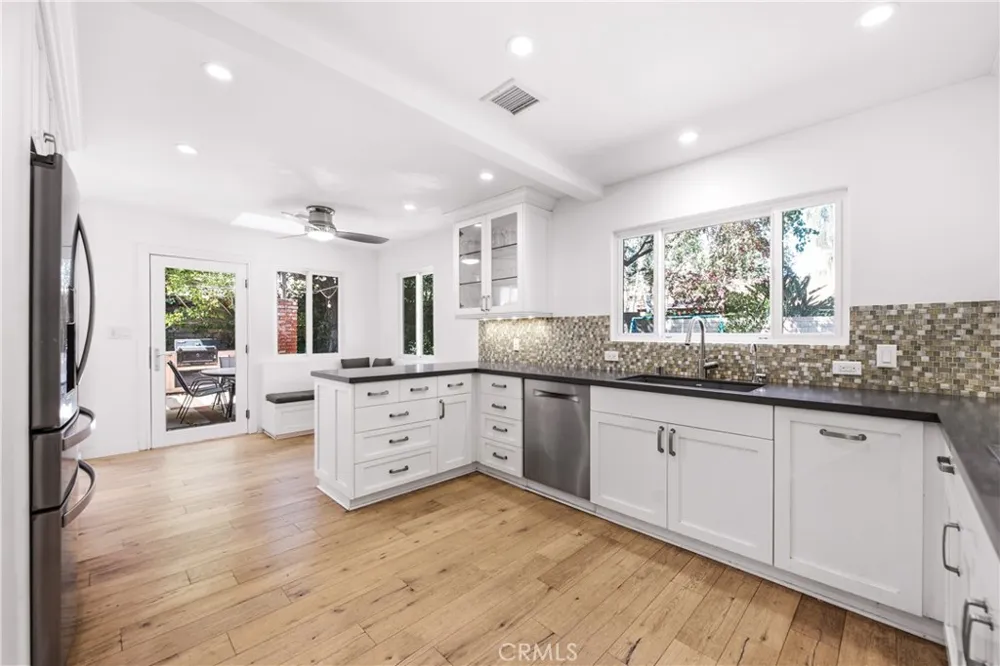 2284 Silver Spring Westlake Village, CA 91361