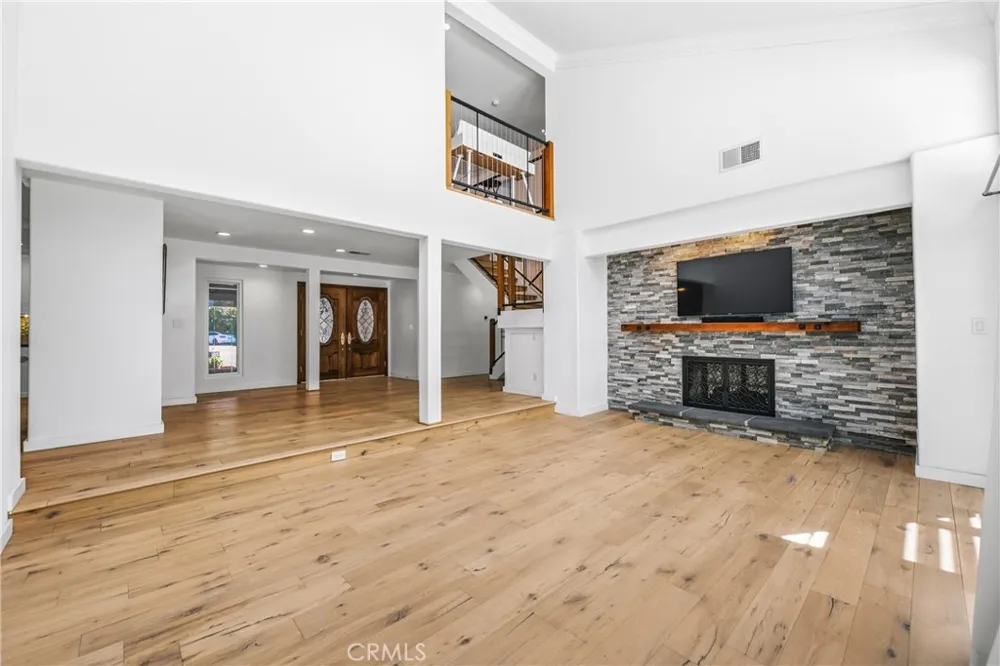 2284 Silver Spring Westlake Village, CA 91361