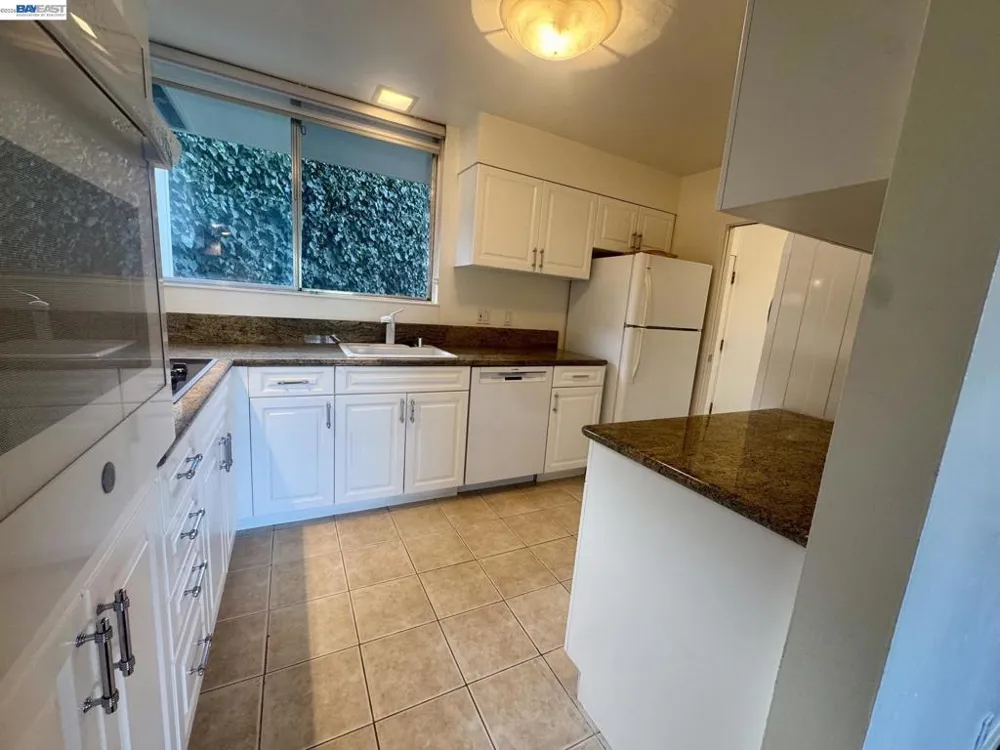 10 Andrew Dr Tiburon, CA 94920