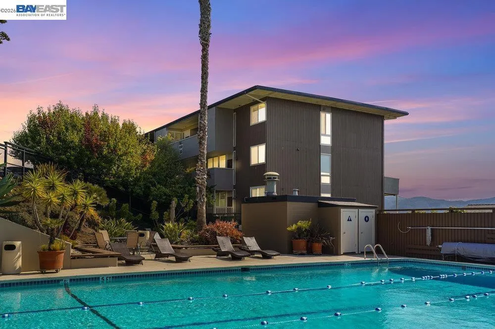 10 Andrew Dr Tiburon, CA 94920