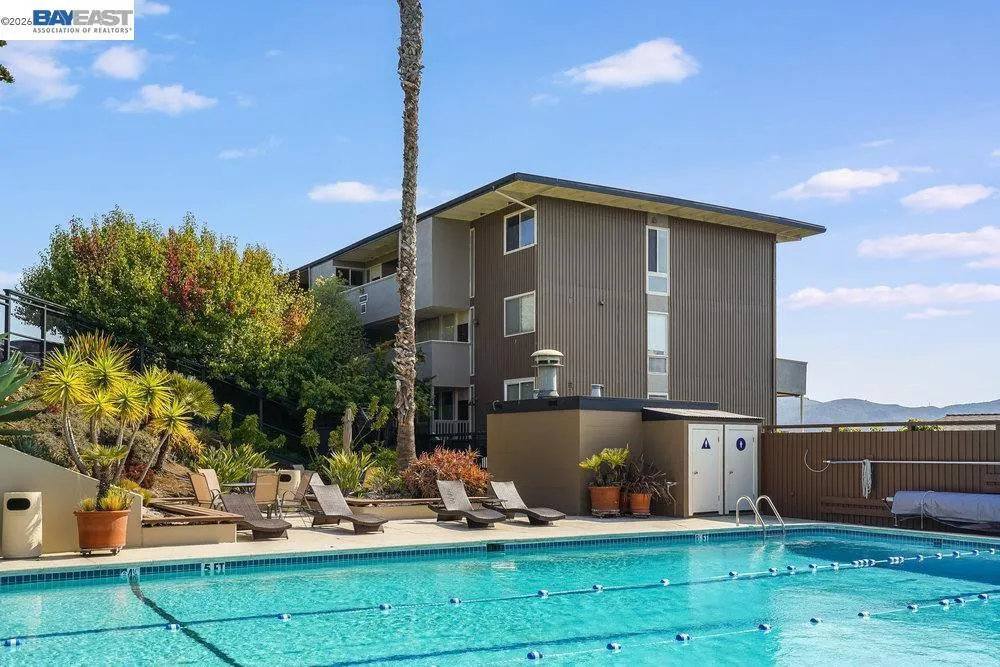 10 Andrew Dr Tiburon, CA 94920