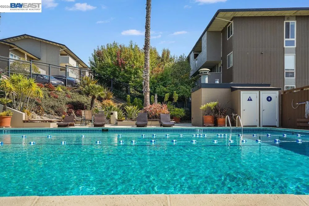 10 Andrew Dr Tiburon, CA 94920