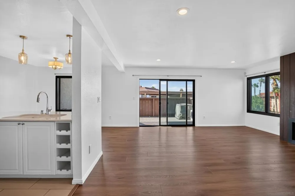 3837 Leland San Diego, CA 92106