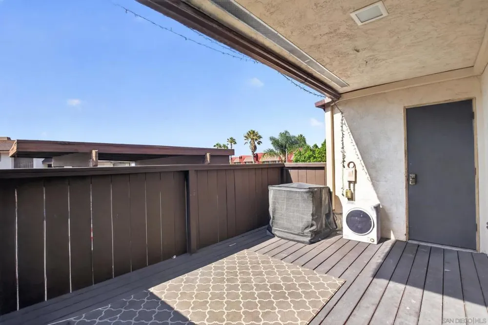 3837 Leland San Diego, CA 92106