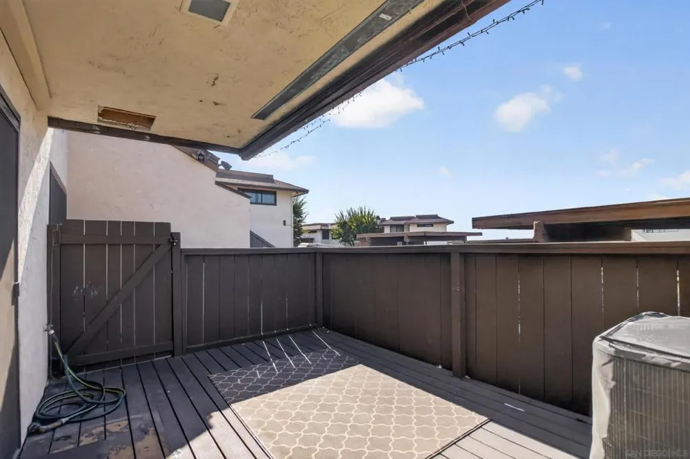 3837 Leland San Diego, CA 92106
