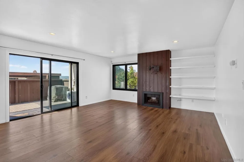 3837 Leland San Diego, CA 92106