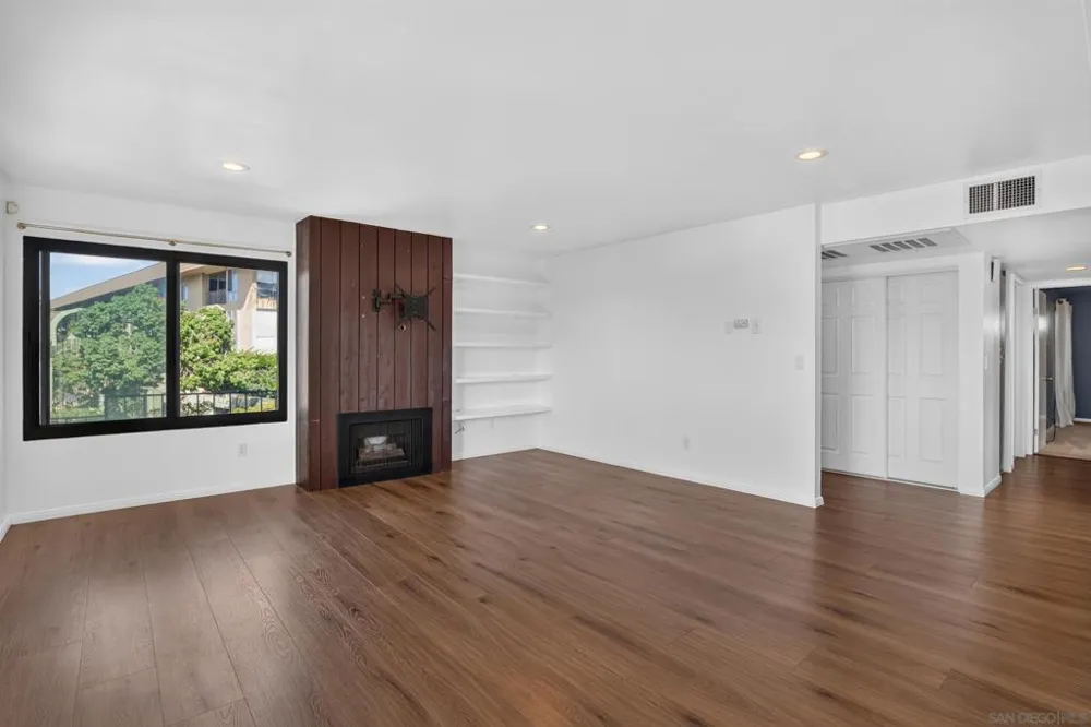 3837 Leland San Diego, CA 92106