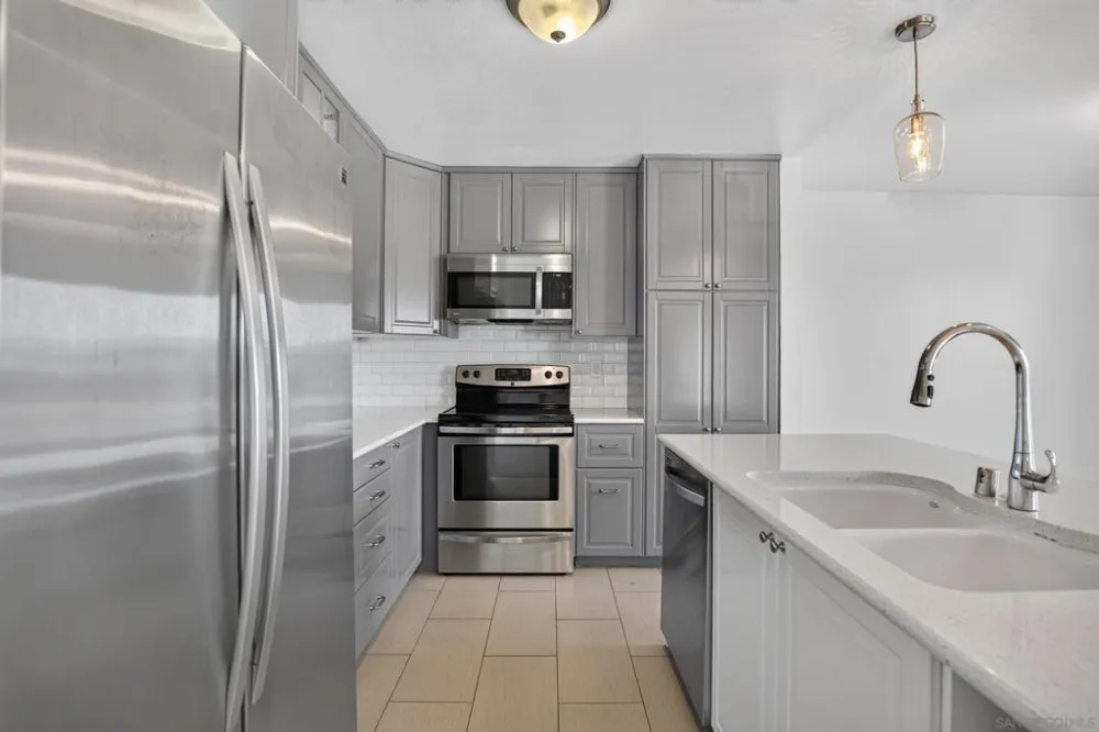 3837 Leland San Diego, CA 92106