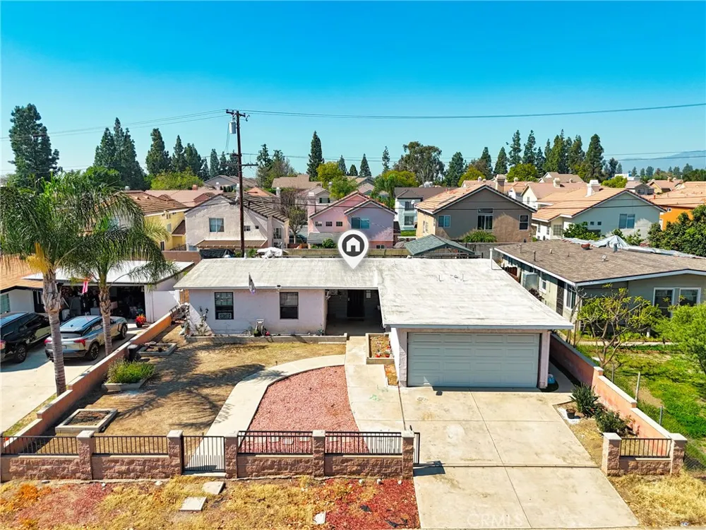 2415 Merrywood Pomona, CA 91767