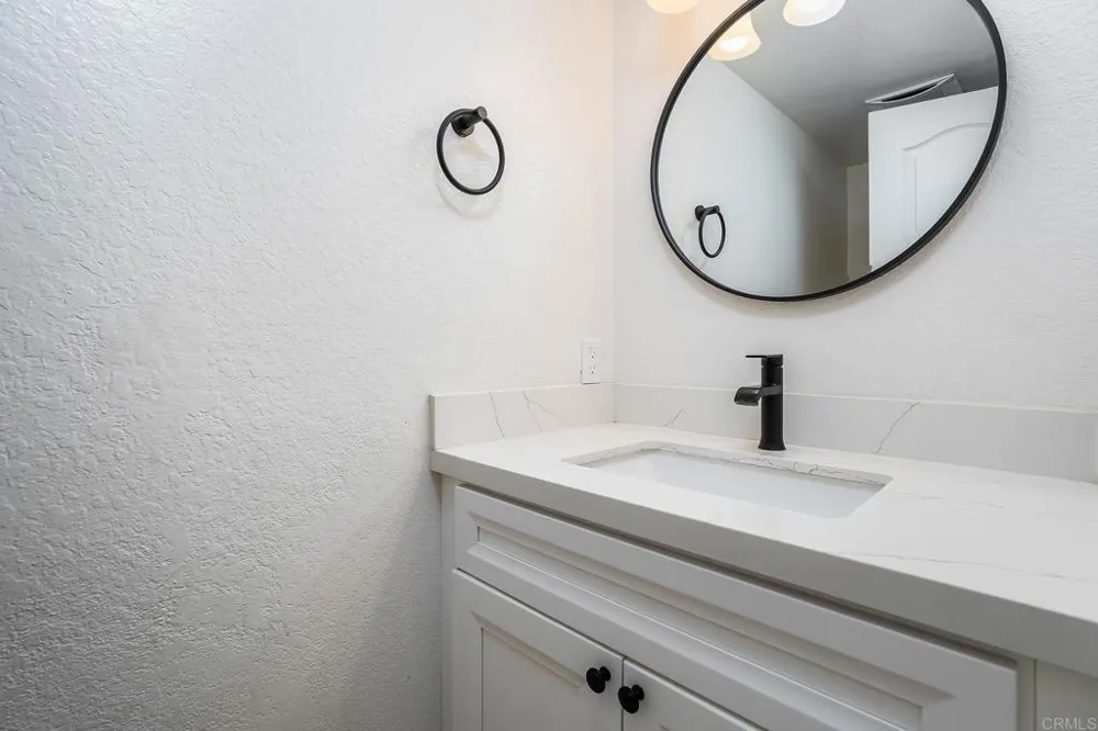 416 SUMMERHILL TER Alpine, CA 91901
