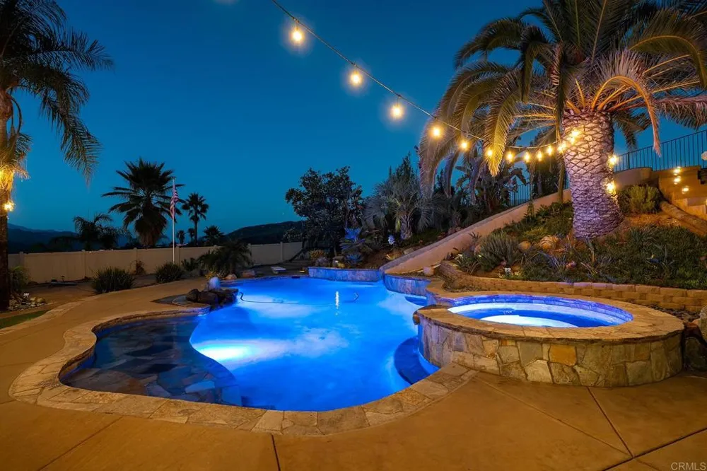 416 SUMMERHILL TER Alpine, CA 91901