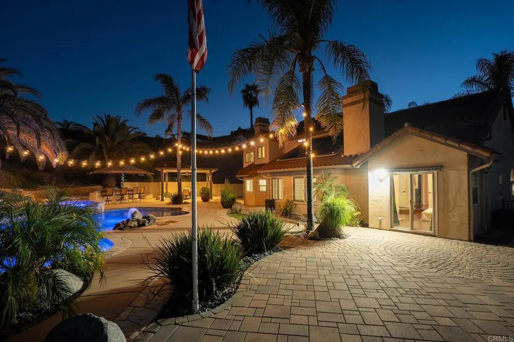 416 SUMMERHILL TER Alpine, CA 91901