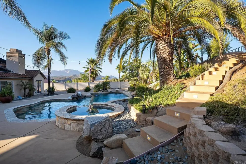416 SUMMERHILL TER Alpine, CA 91901