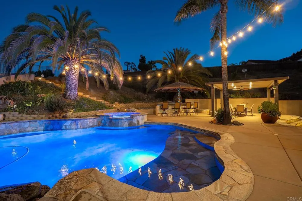 416 SUMMERHILL TER Alpine, CA 91901