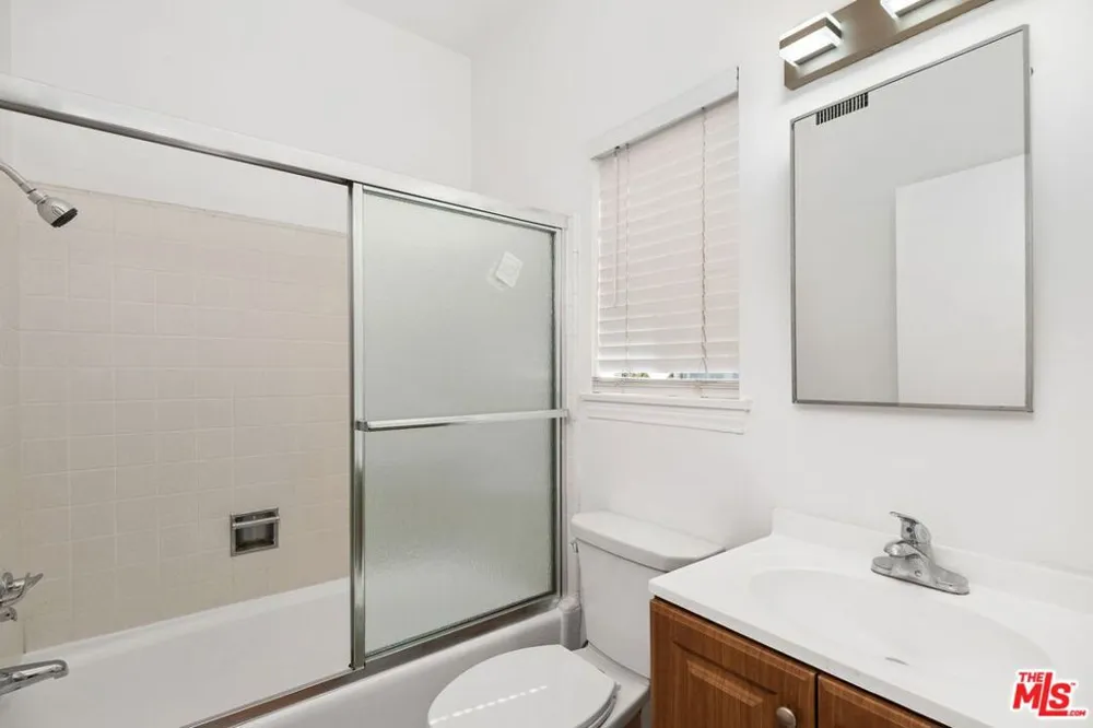 517 Elm Drive Beverly Hills, CA 90210