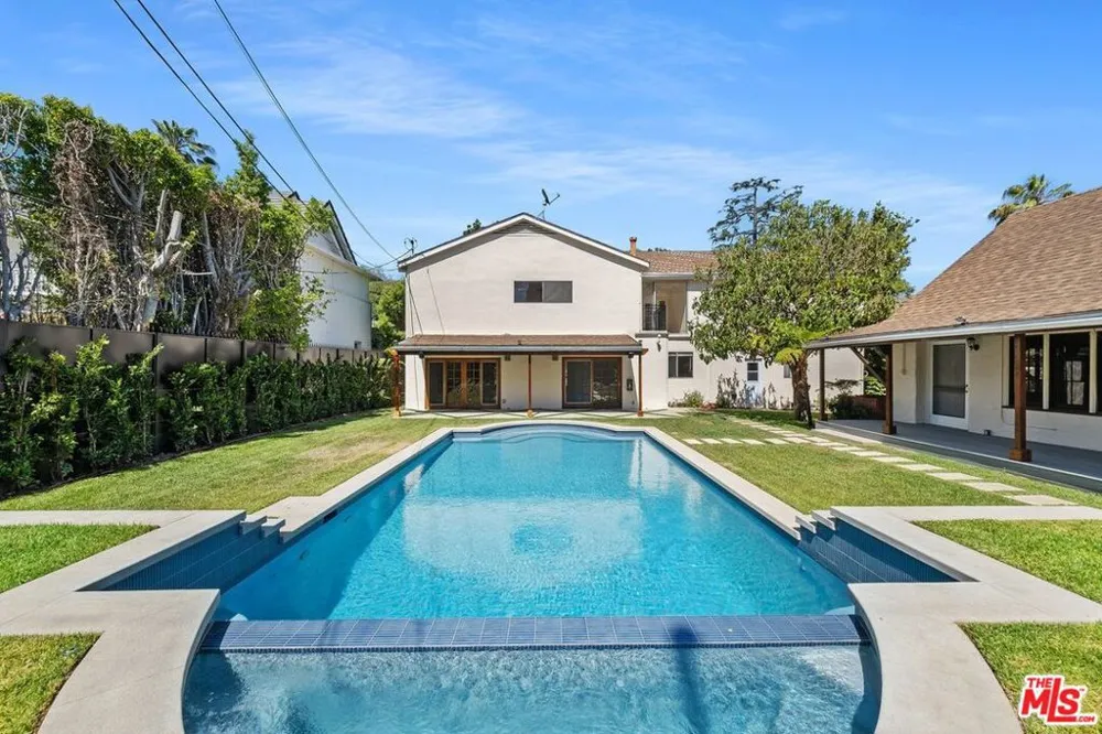 517 Elm Drive Beverly Hills, CA 90210