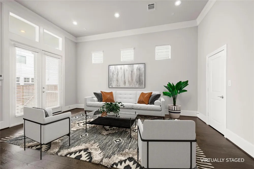 2424 Lake Kolbe Lane Houston, TX 77080