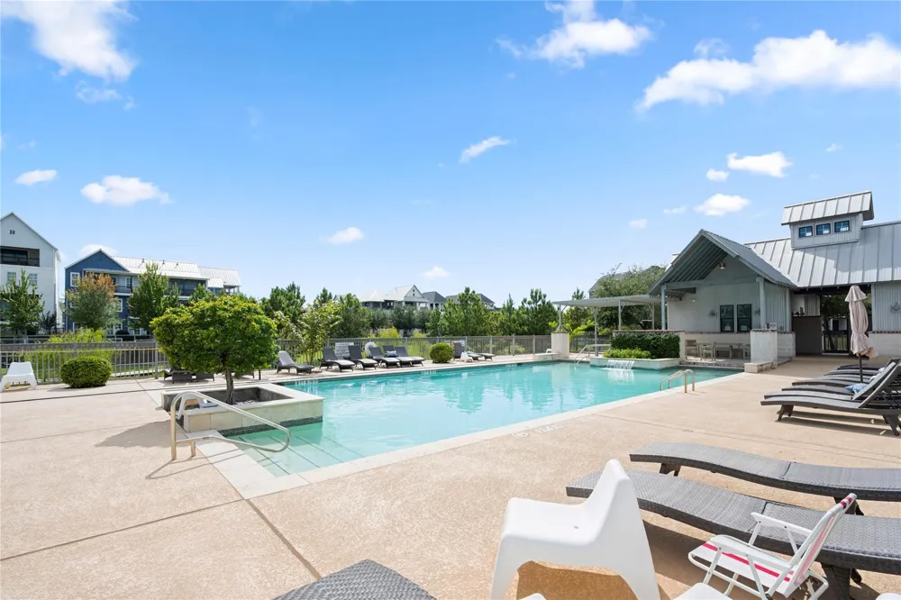 2424 Lake Kolbe Lane Houston, TX 77080
