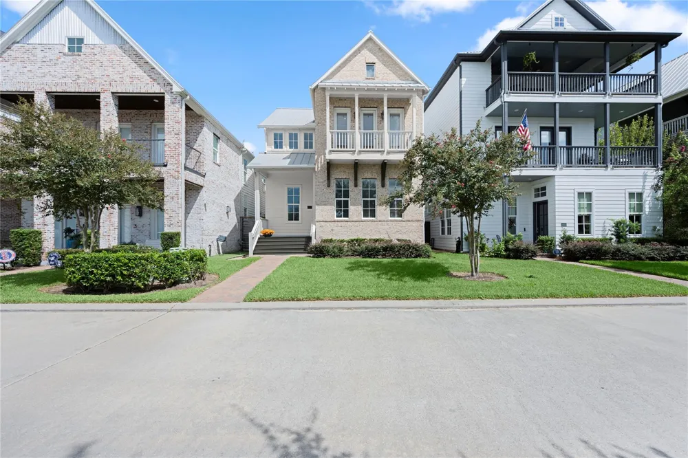 2424 Lake Kolbe Lane Houston, TX 77080