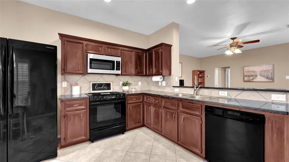2411 Colonial Springs Lane Spring, TX 77386