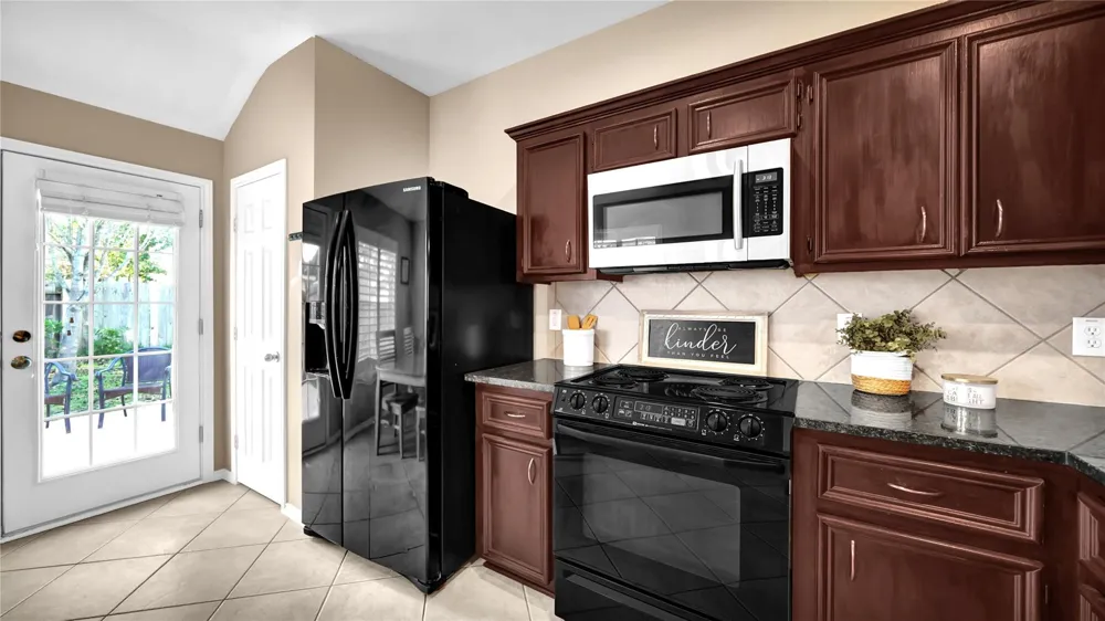 2411 Colonial Springs Lane Spring, TX 77386