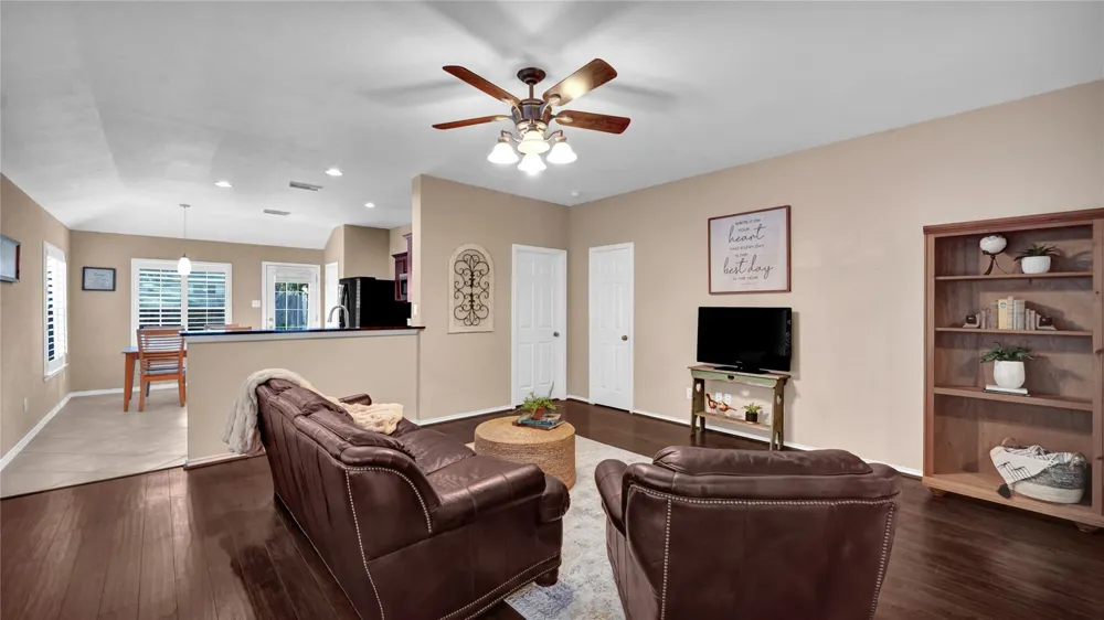 2411 Colonial Springs Lane Spring, TX 77386