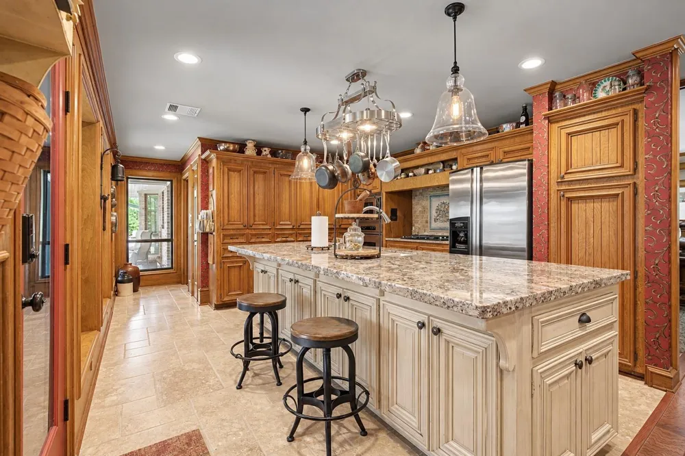 11 Holly Tree Lane Spring, TX 77373