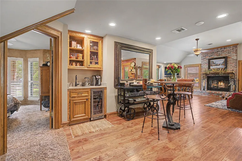 11 Holly Tree Lane Spring, TX 77373