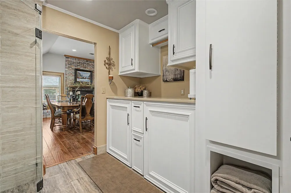 11 Holly Tree Lane Spring, TX 77373