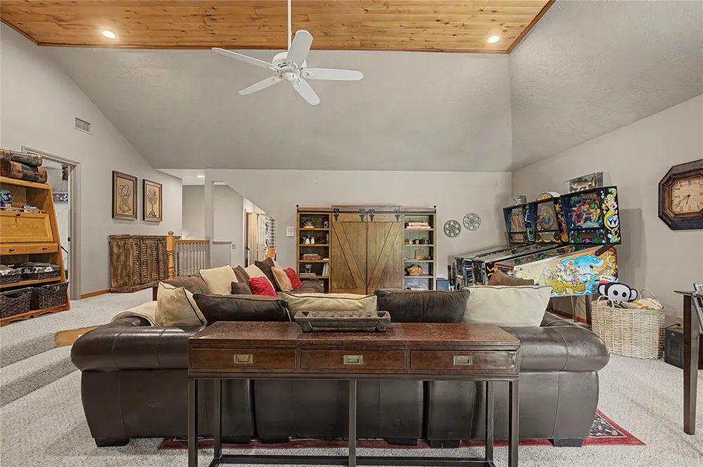 11 Holly Tree Lane Spring, TX 77373