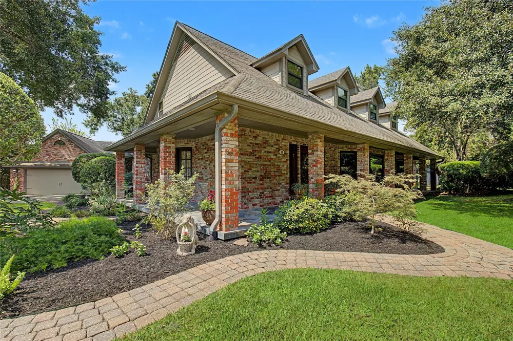 11 Holly Tree Lane Spring, TX 77373