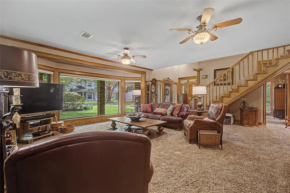 11 Holly Tree Lane Spring, TX 77373