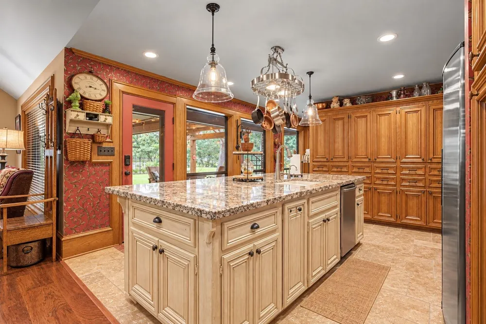 11 Holly Tree Lane Spring, TX 77373