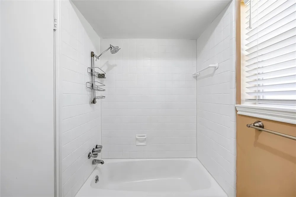 5702 Vestavia Drive Houston, TX 77069
