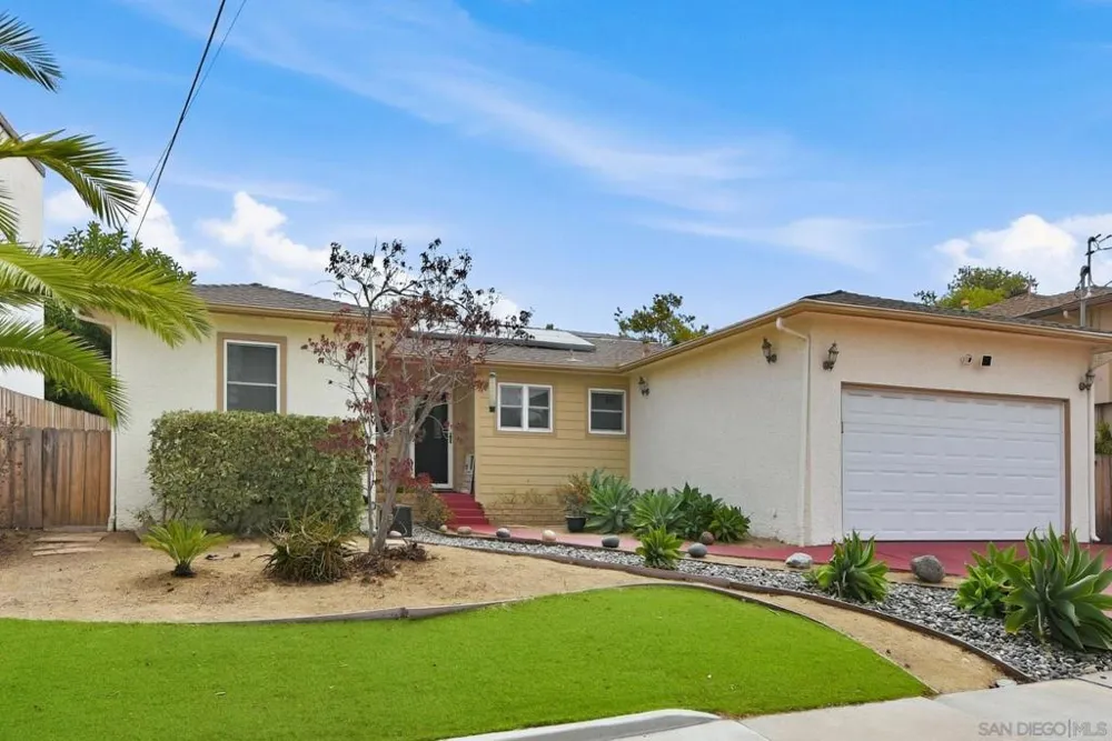 5045 Gary San Diego, CA 92115
