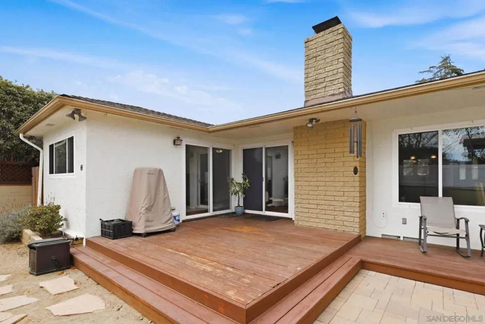 5045 Gary San Diego, CA 92115