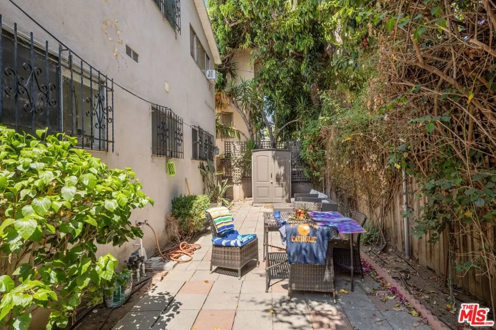 1154 Ogden Drive West Hollywood, CA 90046