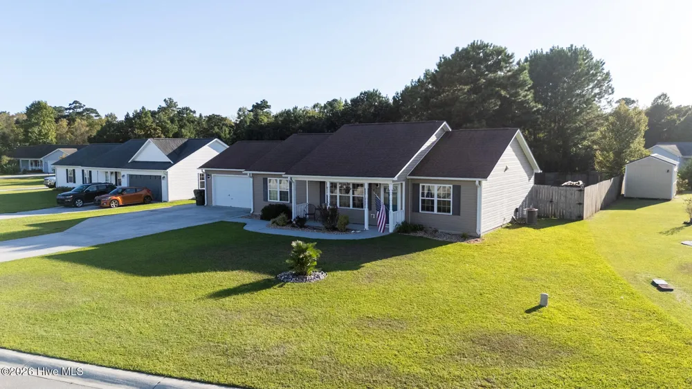 402 S Elisa Lane Hubert, NC 28539