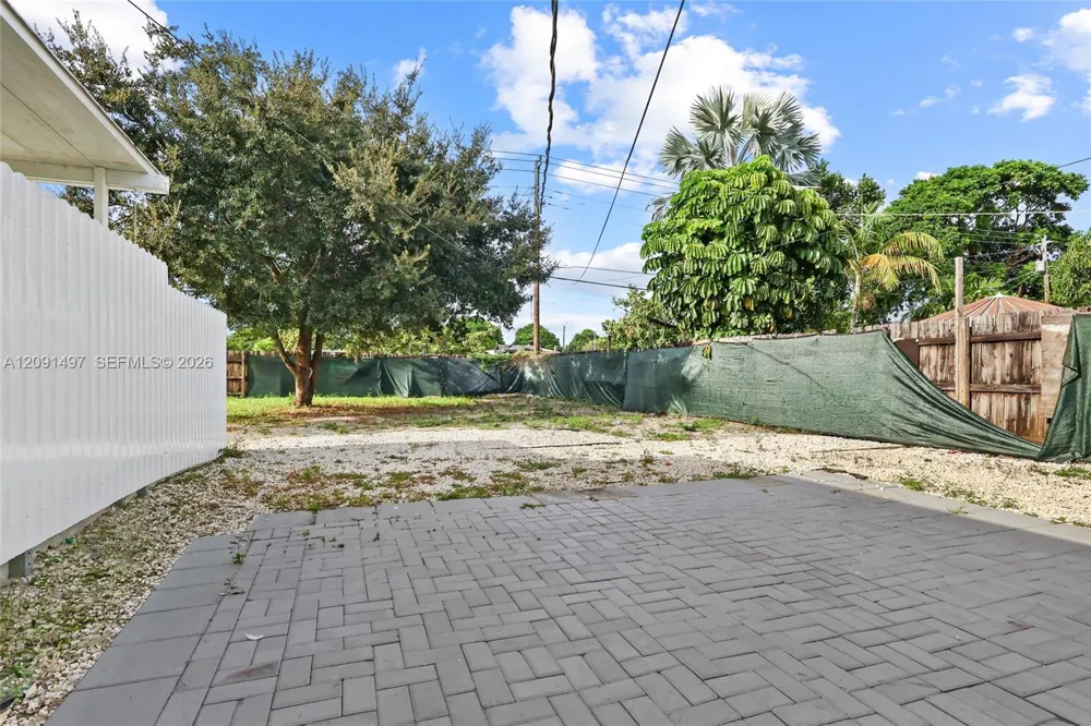 431 E 62nd St Hialeah, FL 33013
