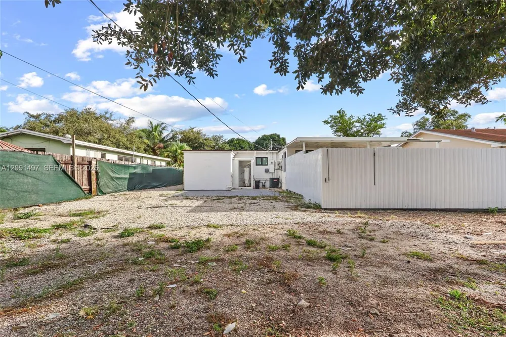 431 E 62nd St Hialeah, FL 33013