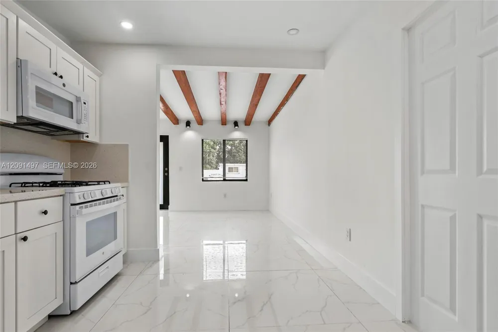 431 E 62nd St Hialeah, FL 33013