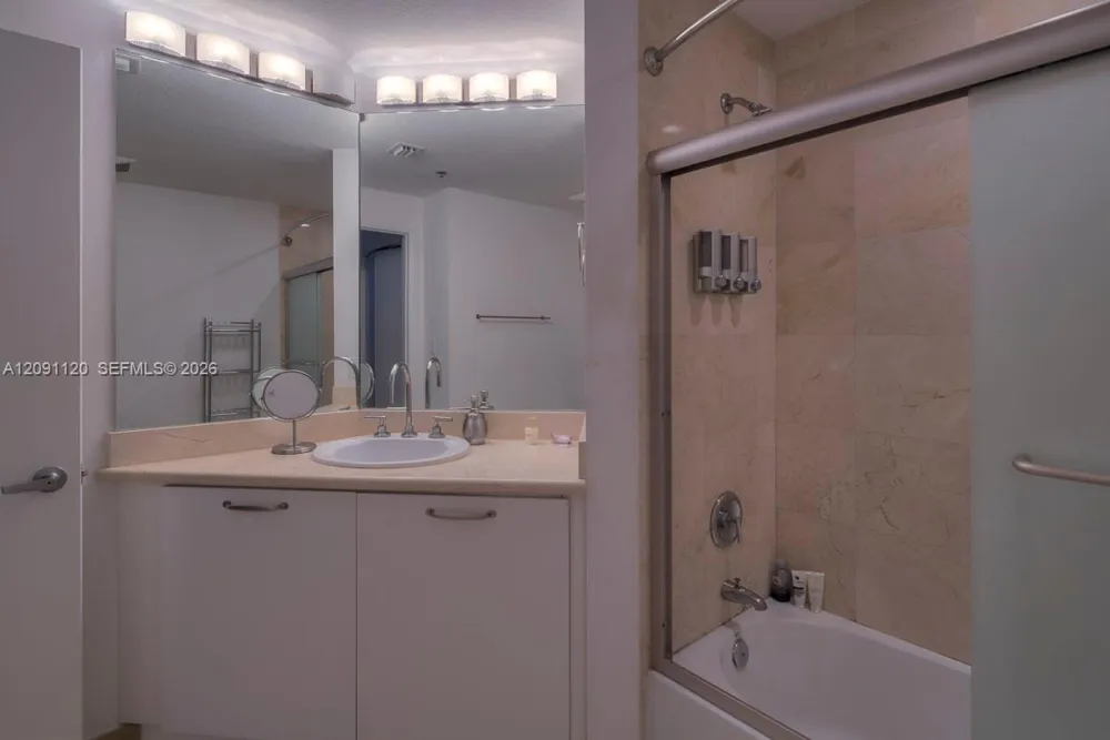 6515 Collins Ave #1503 Miami Beach, FL 33141