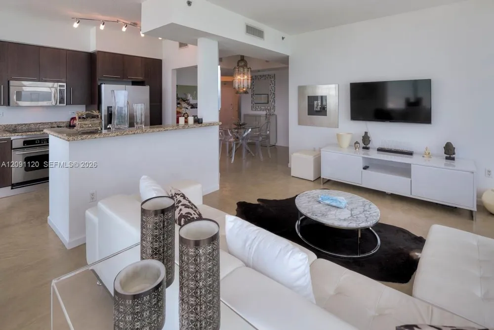 6515 Collins Ave #1503 Miami Beach, FL 33141
