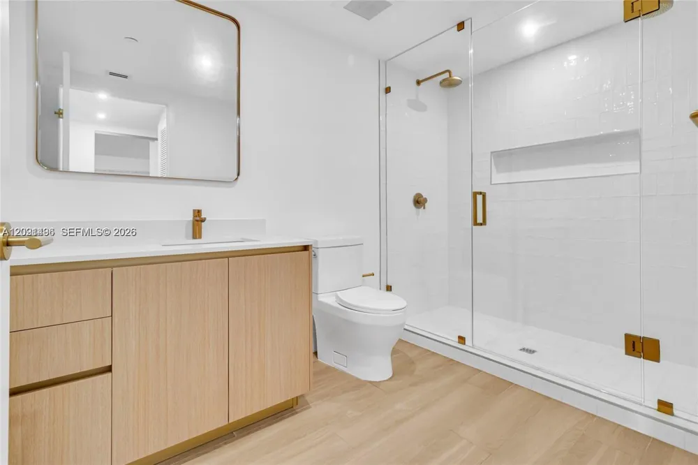 90 NE 32 #714 Miami, FL 33127