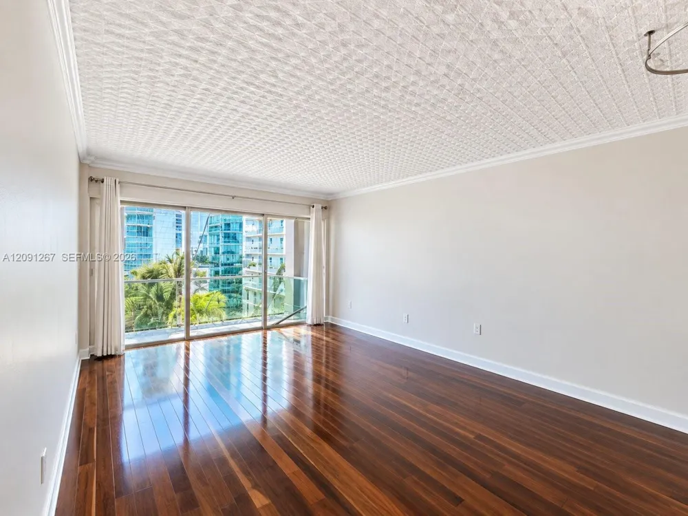 600 NE 25th St #63 Miami, FL 33137