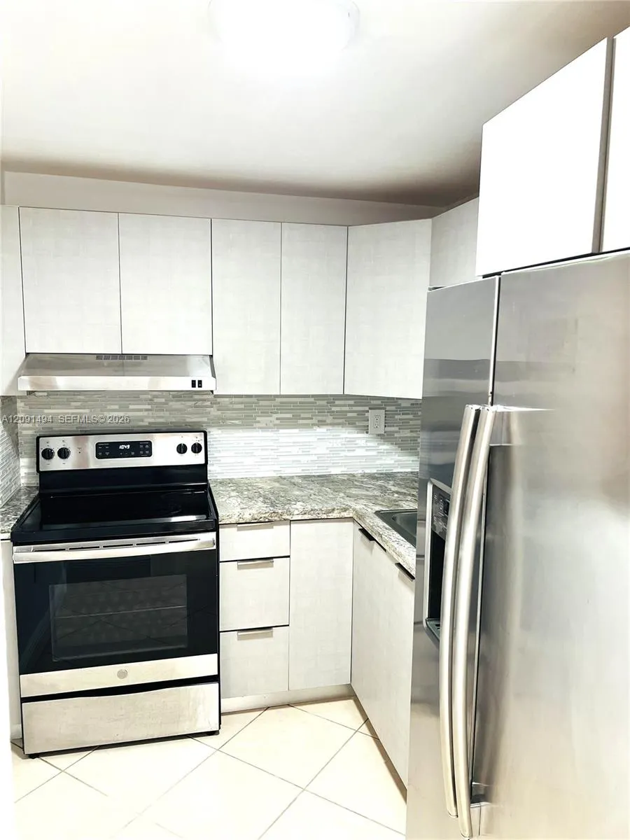 6195 W 18th Ave #G214 Hialeah, FL 33012